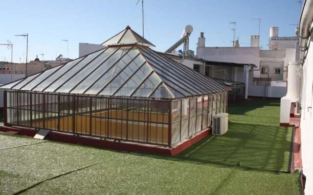 Vivian's Guest House Auto Check-in