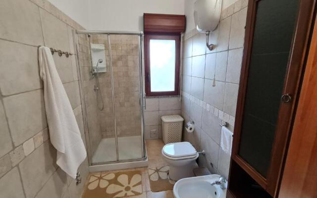 Villa Vivi. Piscina, idro, giardino e condizionatore