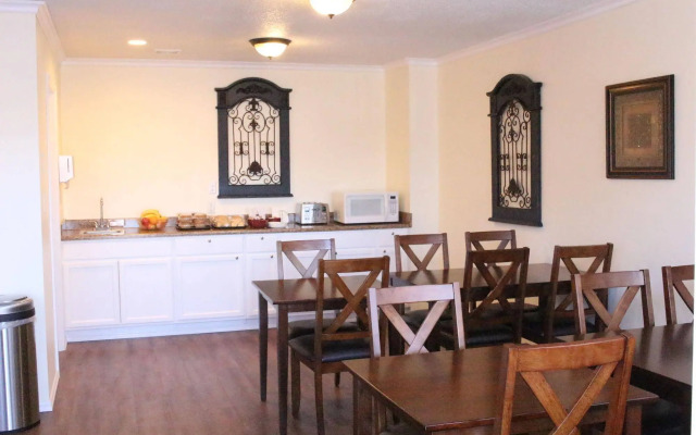 Sovana Inn