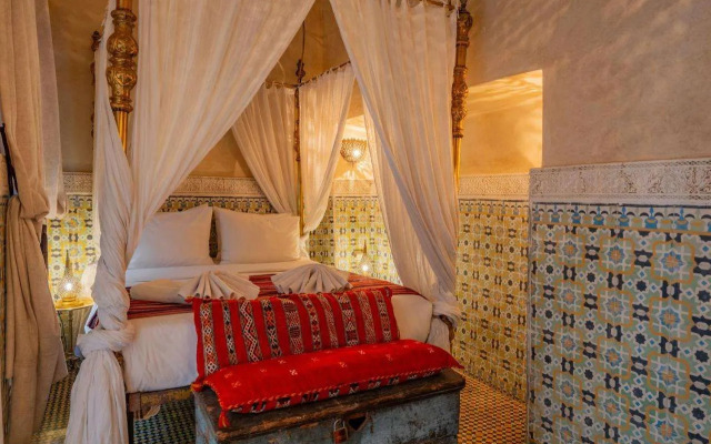 Riad Yamina52