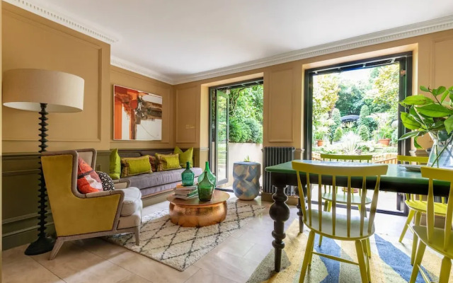 Penywern Road IV by Onefinestay