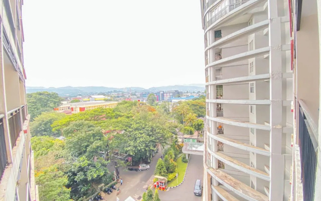 Homey Studio Apartment at Beverly Dago