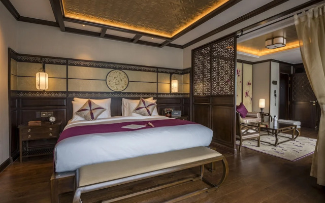 Heritage Line Ylang Cruise – Ha Long Bay & Lan Ha Bay