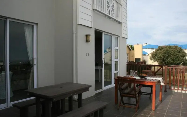 Pinnacle Lodge 79