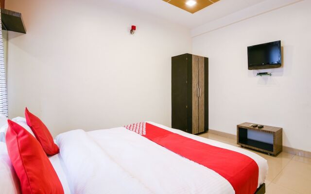 CAPITAL O 15017 Hotel Nandini