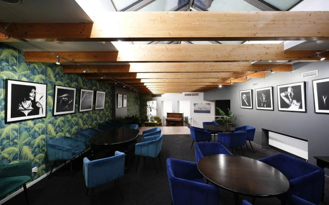 Navalis Hotel