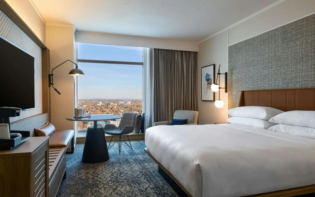 Sheraton Grand Sacramento Hotel