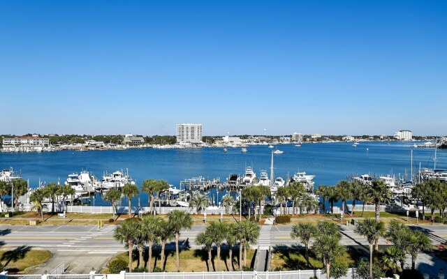 WVT 604 is a Beautiful 3 BR 2 Ba with a Boat Slip by RedAwning