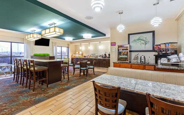 La Quinta Inn & Suites by Wyndham South Bend