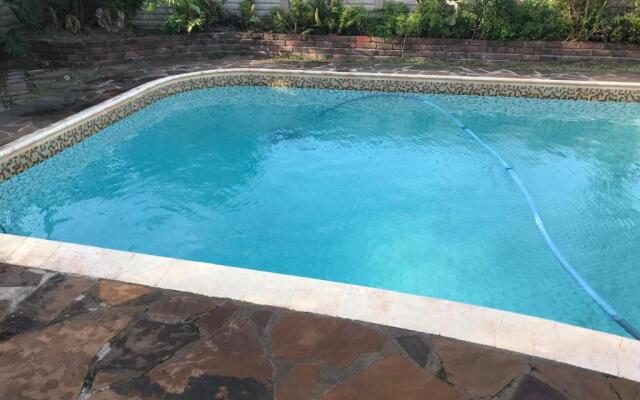 Teke's cheerful 3 bed room villa with swimming pool