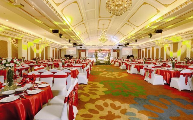 The Mira Hotel
