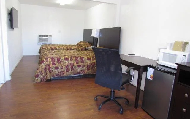 Budget Inn & Suites