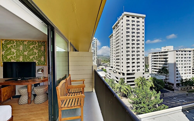 Bamboo 1002 Condo by RedAwning