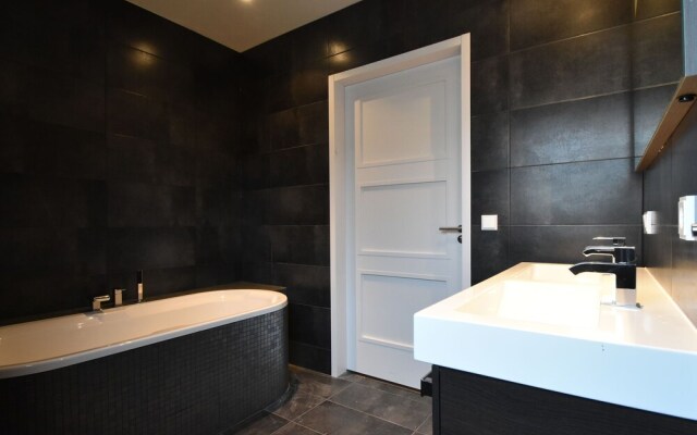Modern Villa with Jacuzzi and Sauna in Harderwijk Flevoland