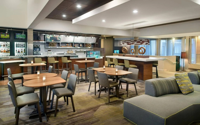 Courtyard by Marriott Charlotte Southpark