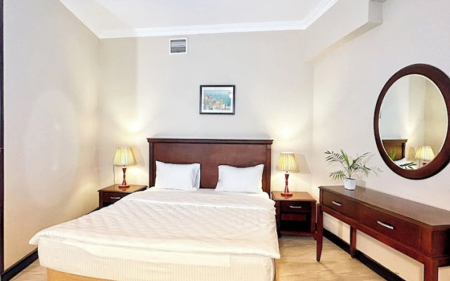 Crown Suites