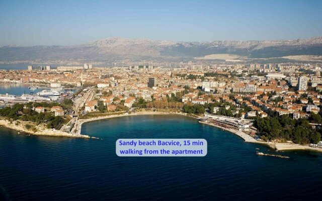 Big 80 m2 apt With Balcony in the Heart of Split