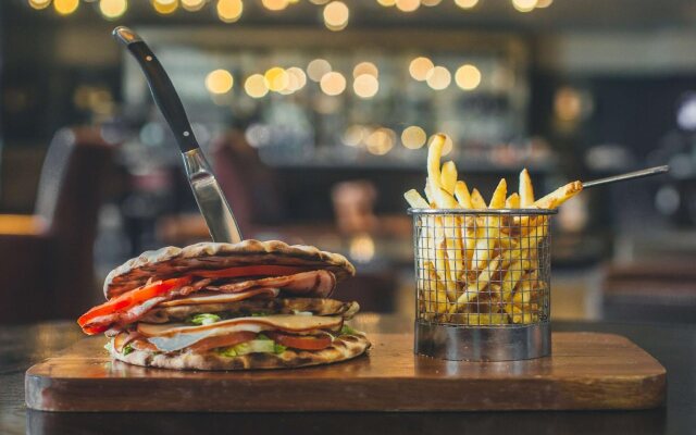 DoubleTree by Hilton Brighton Metropole