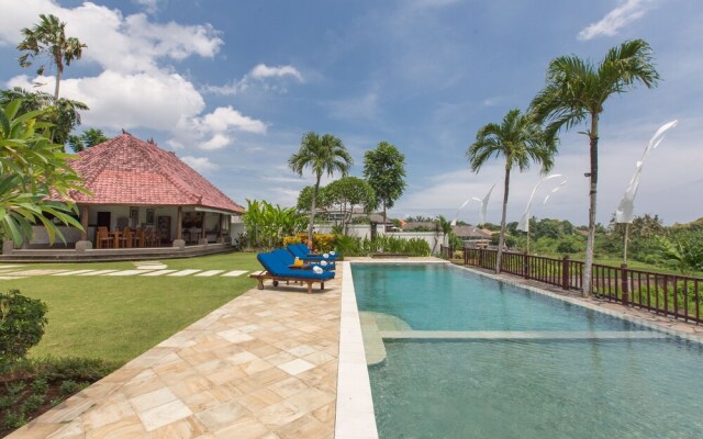 The Junno Villa