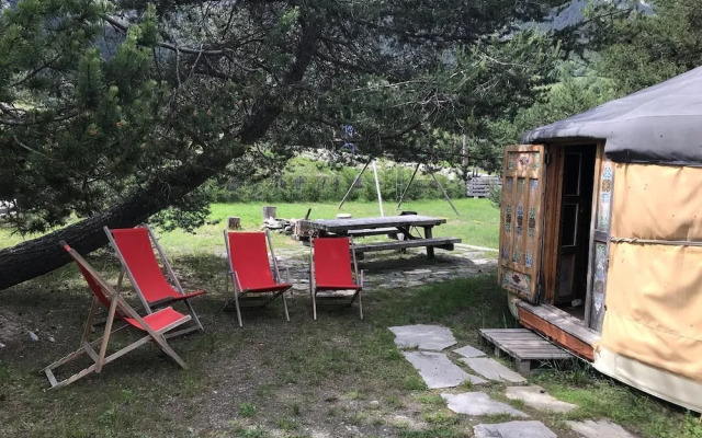 Yourtes de Montagnes Insolites