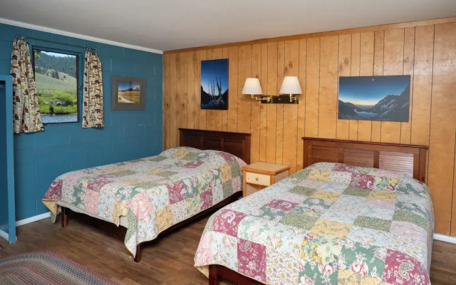 Redwood Cabins