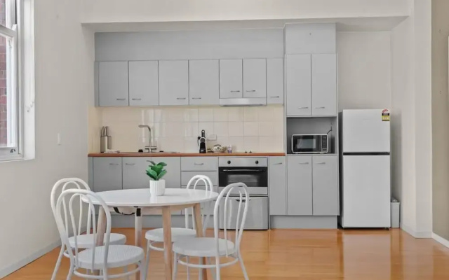 Modern 1-bed Apartment in Spring Hill