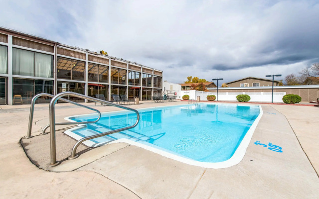 Quality Inn & Suites Canon City