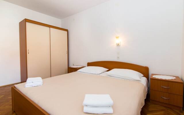 Rooms Holiday Vibes