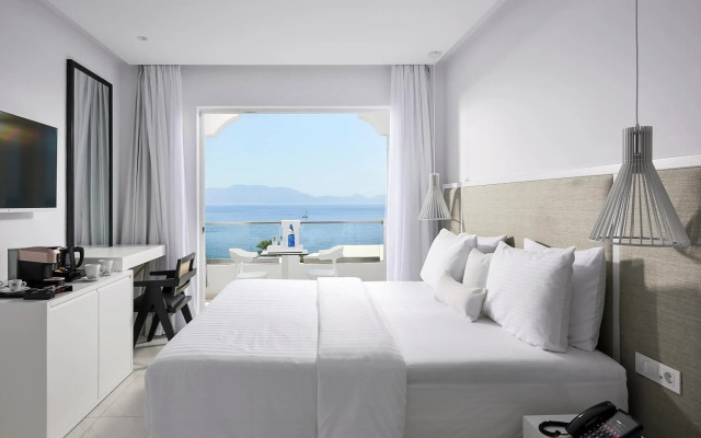 Dimitra Beach Hotel & Suites