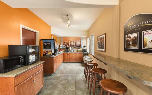 Days Inn by Wyndham Guelph