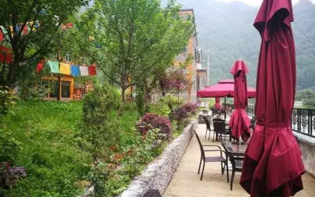 Wenchuan Jiyang B&B