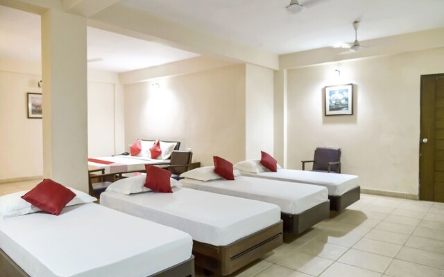 OYO 15149 Hotel Ajoy Minar