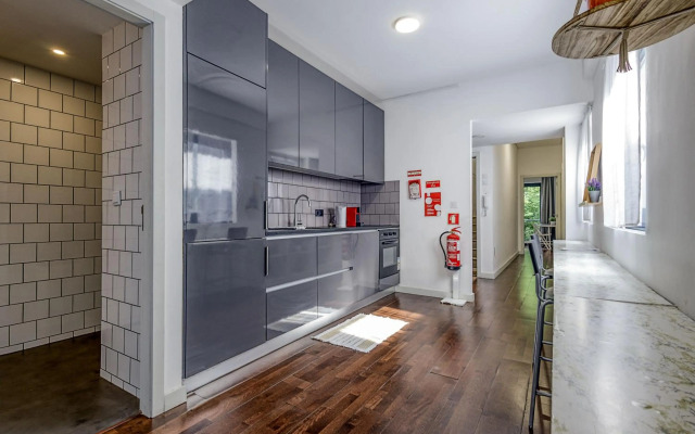 Travel and Live Apartments