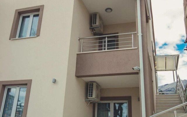 Nino Superior, One Bedroom Apartment With Terrace, No.3