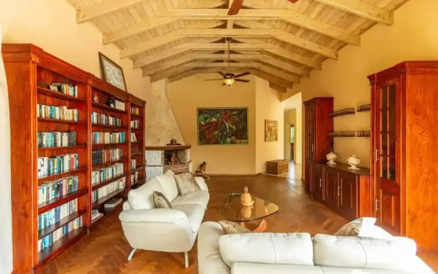 Hideaway Beach Properties by Caribe Stays