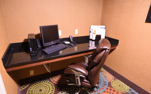 Holiday Inn Express Anderson by IHG