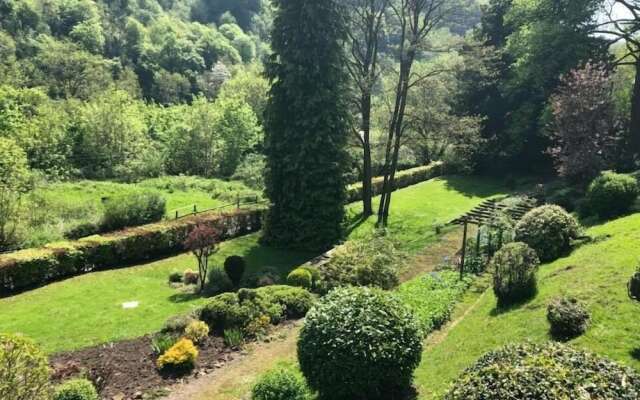 Karah Retreats - Symonds Yat