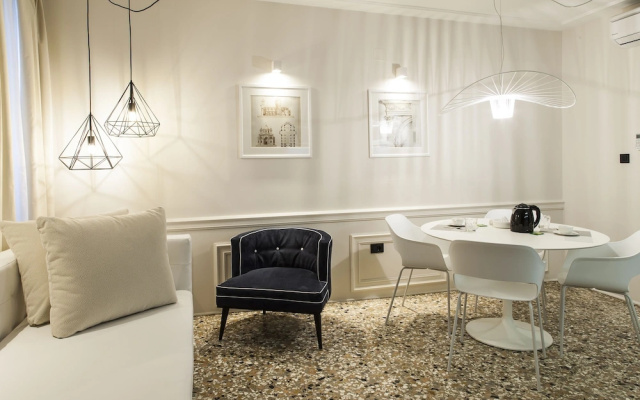 San Marco Suite 755