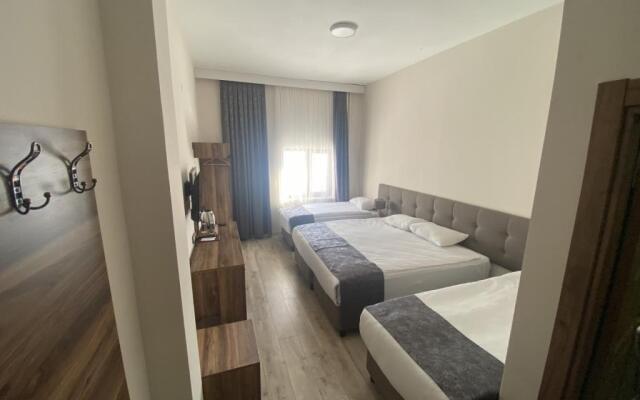 Zumrut Palas Hotel
