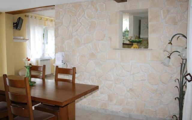 Gîte Monétay-sur-Allier, 3 pièces, 4 personnes - FR-1-489-110