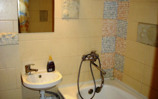 Apartment On Ordzhonikidze 42