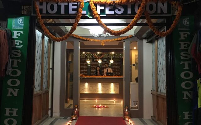 Festoon Hotel