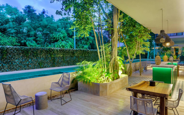106 Beautiful Garden Apartment with Private Pool