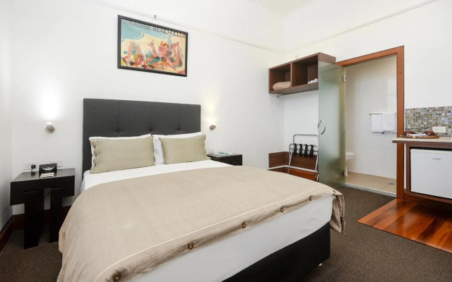 Pier Hotel Coffs Harbour – Guest Rooms – Coffs Harbour