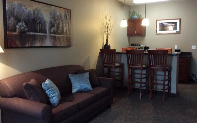 Cardinal Inn & Event Center