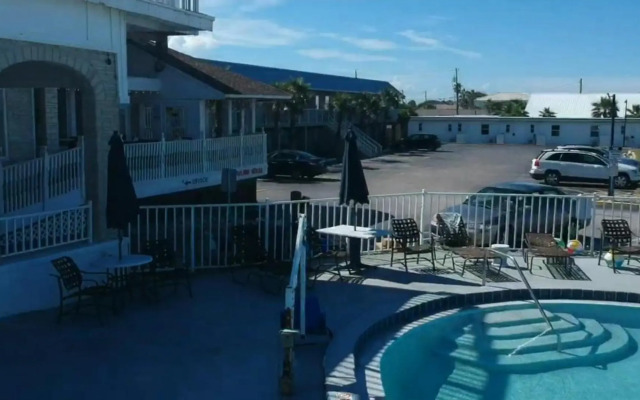 Topaz Motel