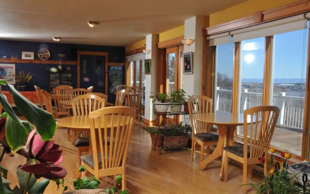 Auberge Cap-aux-Corbeaux