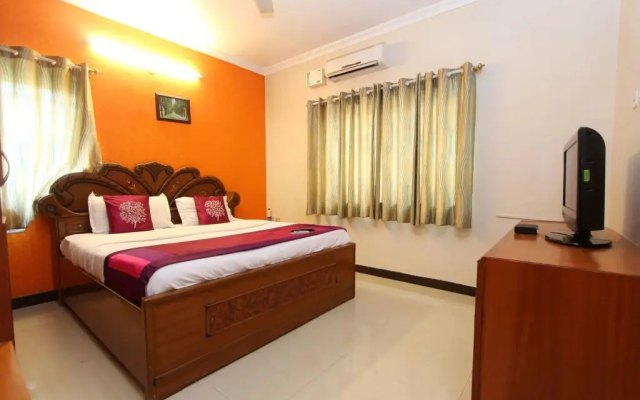 Green Paradise Luxury Suites by OYO Rooms