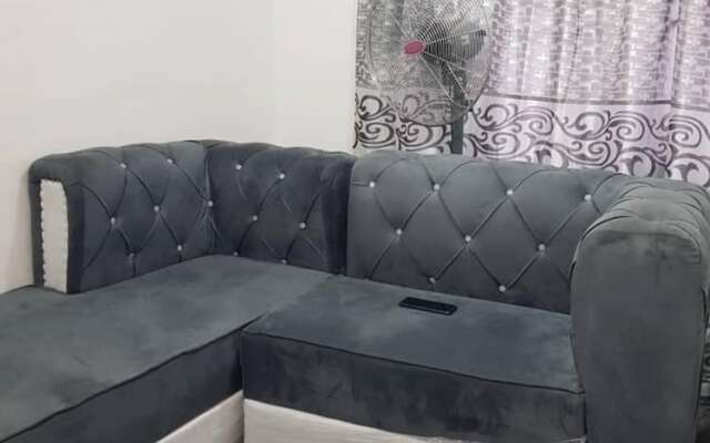 Lagos - 1bed - Sleeps 2 - Aircon - Free Parking