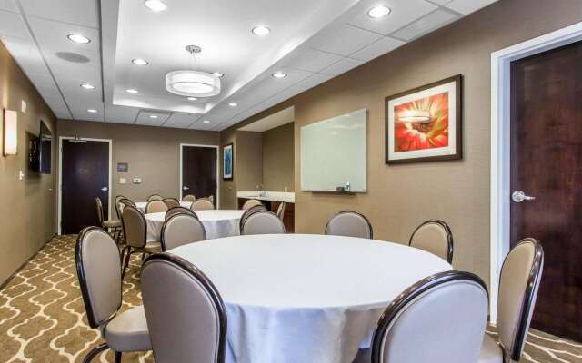 Comfort Suites Youngstown North